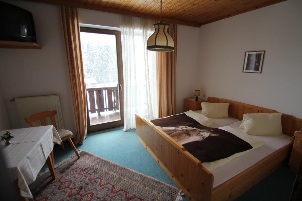 Pension Hubertushof Beim Roemerbad Bad Kleinkirchheim Cameră foto