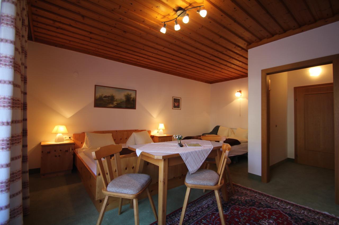 Pension Hubertushof Beim Roemerbad Bad Kleinkirchheim Cameră foto